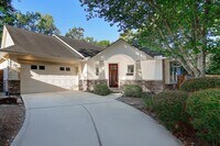 Building Photo - 118 Douvaine Ct