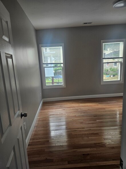 Bedroom - 41 Raymond St