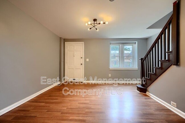 Building Photo - 5044 Chalgrove Ave