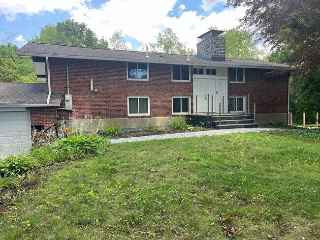 Primary Photo - 16 Foster Rd