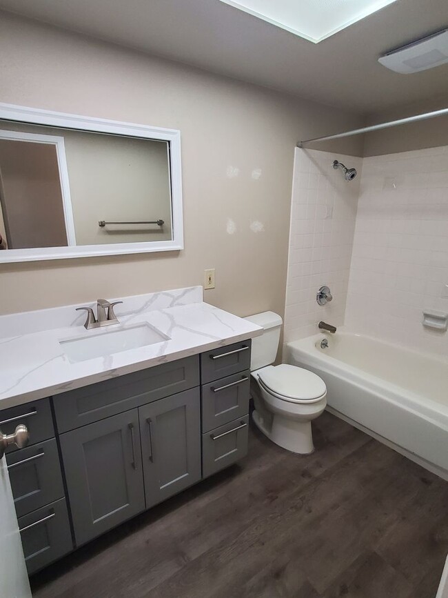 Building Photo - Beautifully Remodeled Split-Entry Home on ...