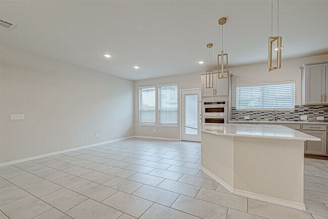 Building Photo - 10511 Blankiet Ln.