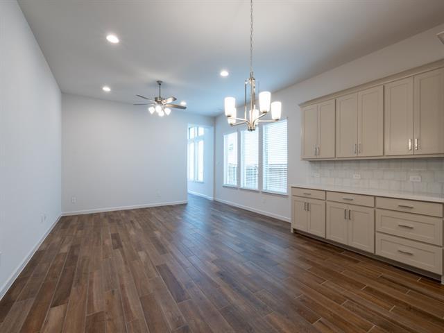 Building Photo - 9316 Paintbrush Dr