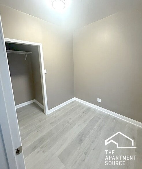 Building Photo - 8364 S Brandon Ave