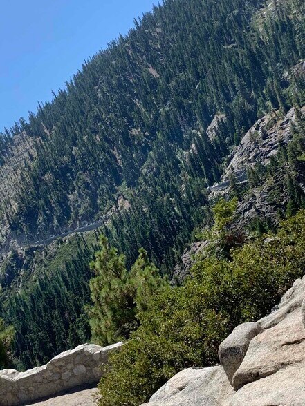 Building Photo - 1223 Bonanza Ave