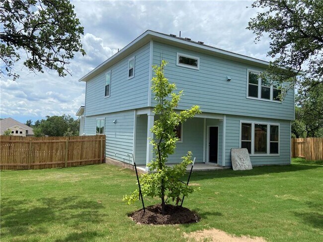 Building Photo - 2216 Limestone Lake Dr