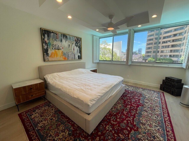 Building Photo - 10433 Wilshire Blvd