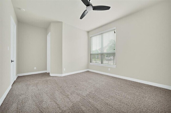 Building Photo - 4834 Canyon Shore Dr
