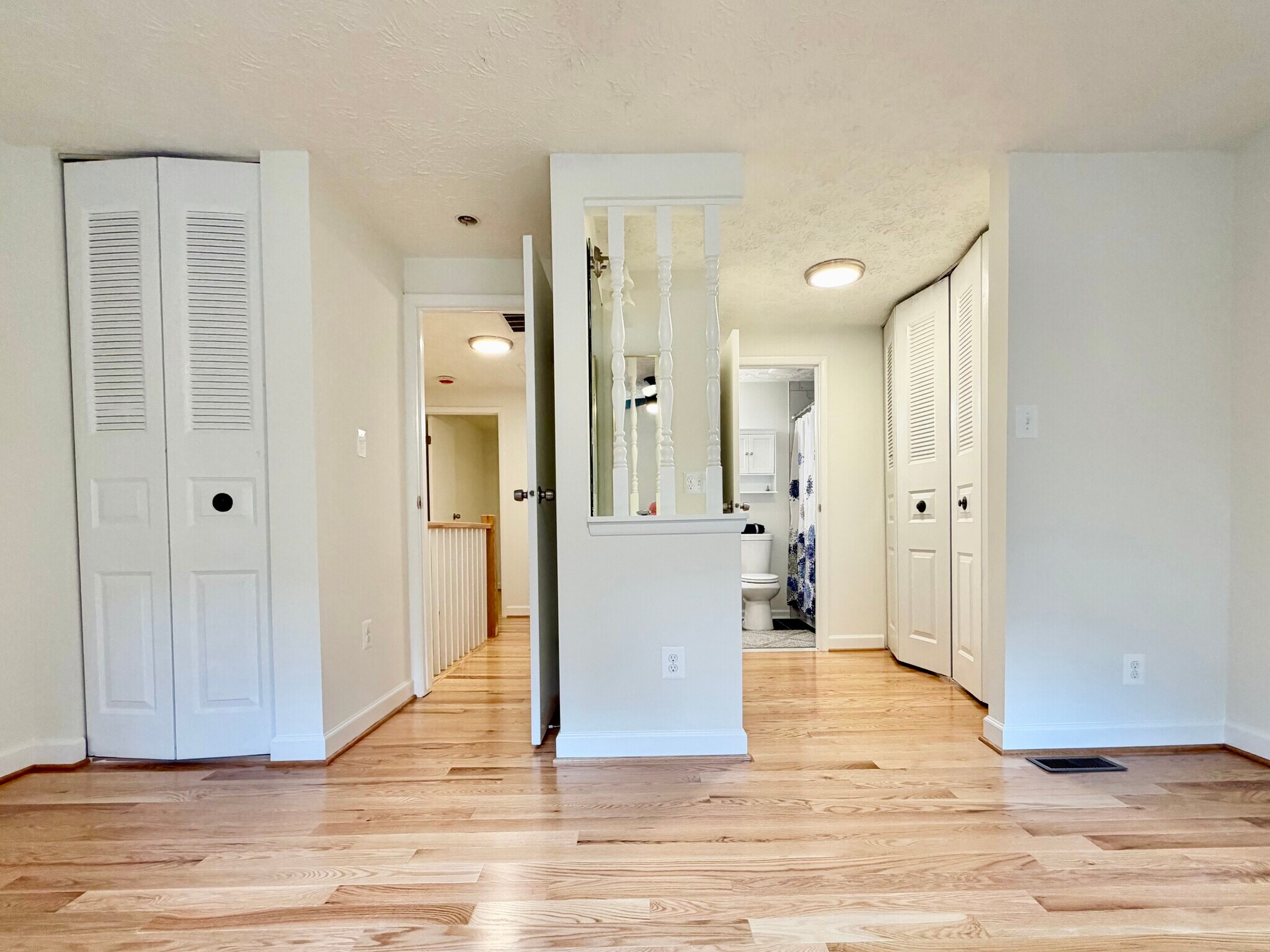 Building Photo - 2853 Middleboro Dr