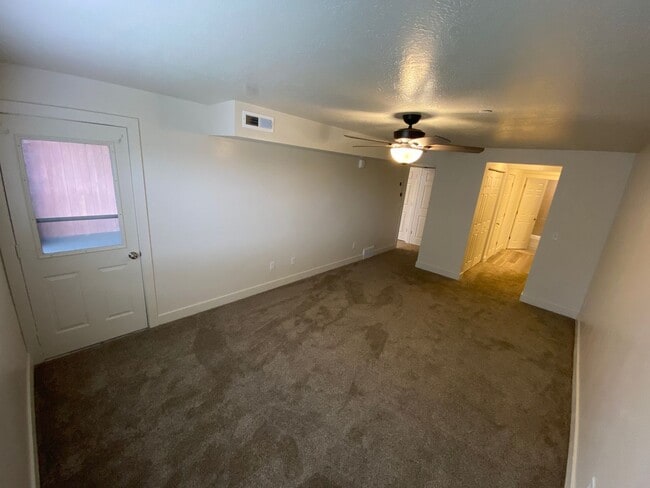 Building Photo - Completely Renovated Provo Condo Available...