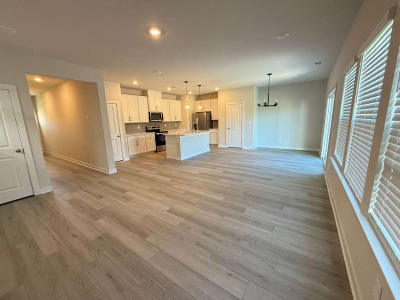 Building Photo - 3927 Northbrook Dr