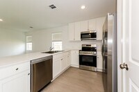Building Photo - 16118 Hatton Dr