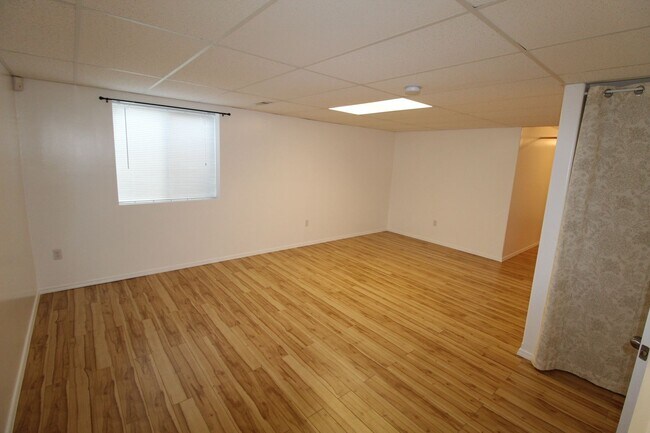 Building Photo - 3922 E Siskin Ln