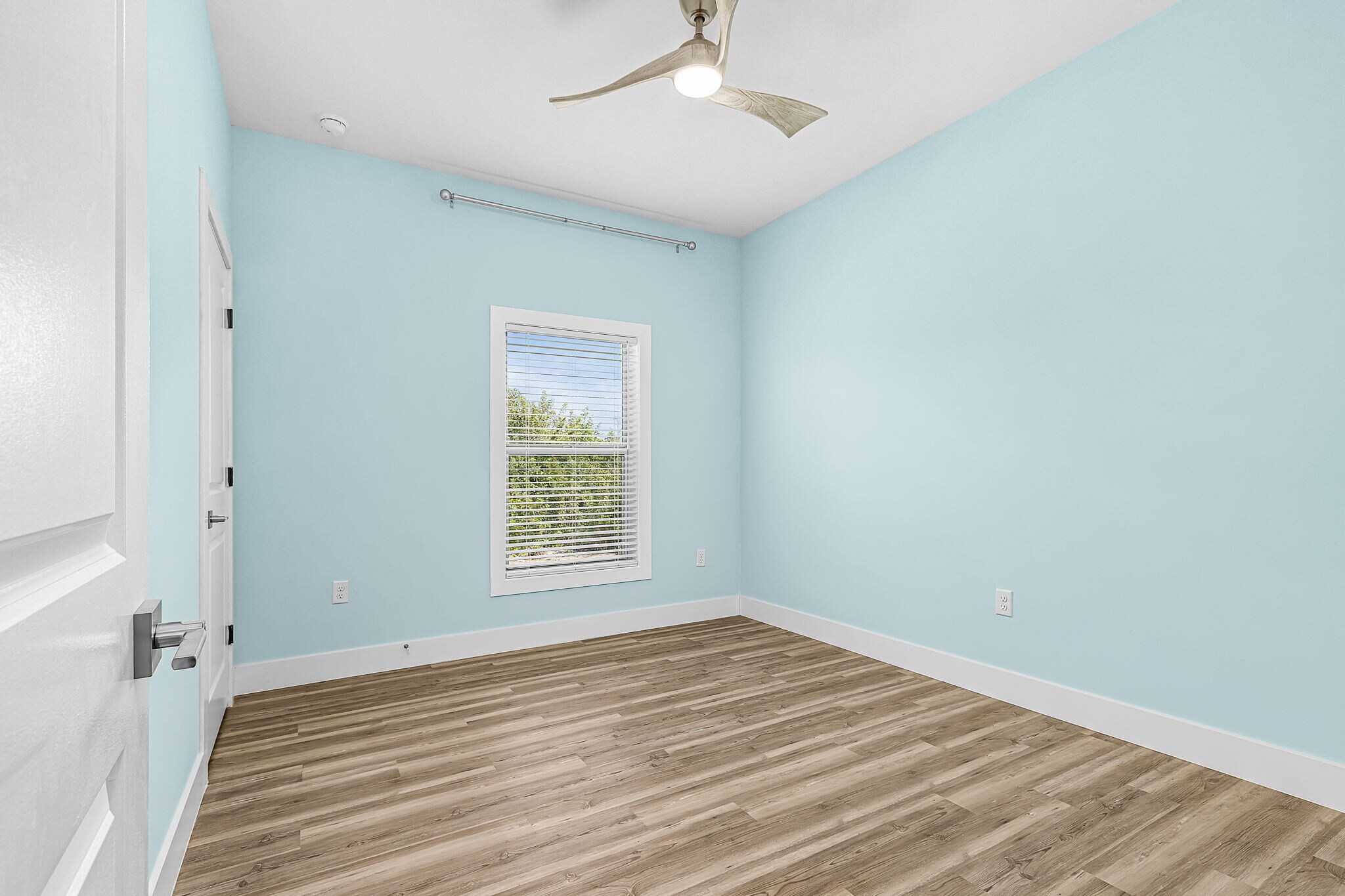 Building Photo - 7244 David Blvd