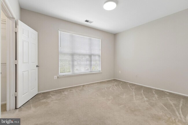 Building Photo - 3009 Nicosh Cir