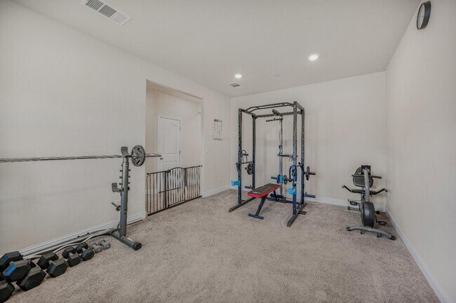 Building Photo - Newly Built Lennar Home in Northwest Fresno