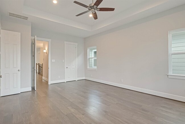 Building Photo - 31 Thorpe Ln