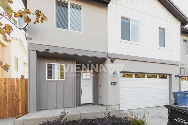 Building Photo - 5843 Del Campo Ln