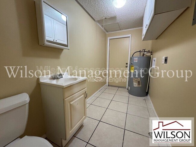 Building Photo - 359 Chaucer Ct