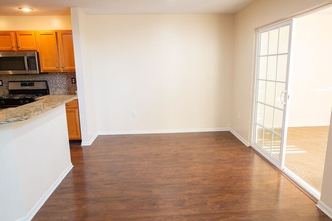 Building Photo - 5036 Ivyvine Blvd
