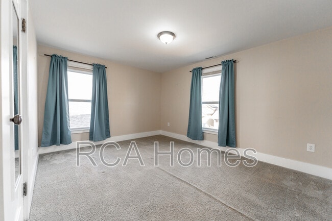 Building Photo - 1037 E Tabor St