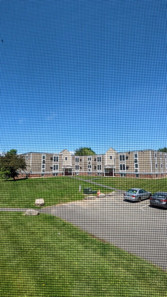 142 Brittany Mnr 142 Brittany Mnr Amherst MA 01002 Apartment Finder