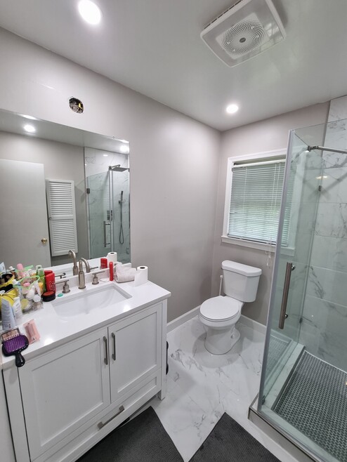 Building Photo - 6205 Quebec Pl