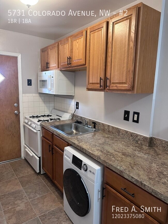 Building Photo - 5731 Colorado Ave NW