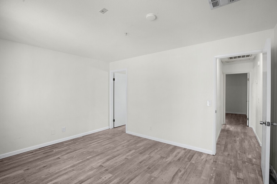 Spacious Bedroom 2 - 2076 Mesquite Ln