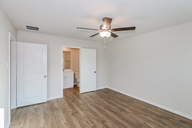 Building Photo - 7542 Tipton Meadow Way