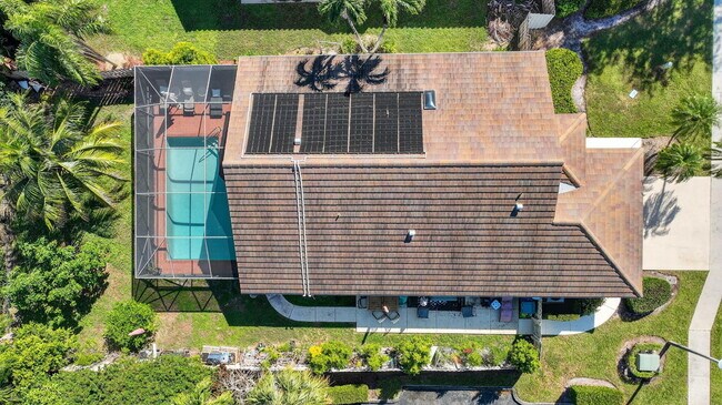 Building Photo - 190 Temple Ave