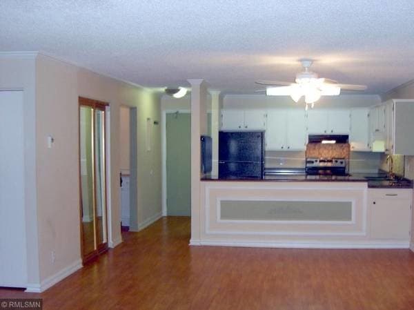 Spacious dining area - 925 30th Ave S
