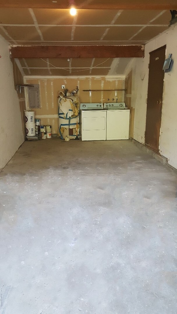 Building Photo - 6991 Chico Way NW