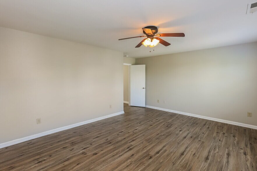 Building Photo - 4222 Kellybrook Dr