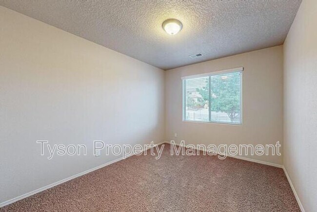 Building Photo - 2621 Cerro Chafo Rd SE