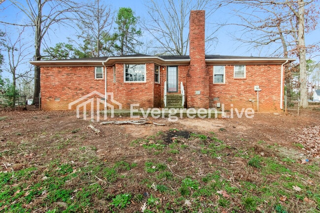 Building Photo - 213 Andover Cir