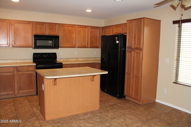 Building Photo - 33082 N Cat Hills Ave