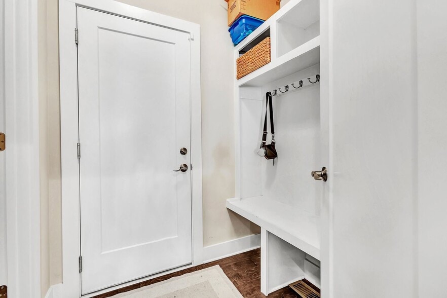 Building Photo - 1802A Tammany Dr