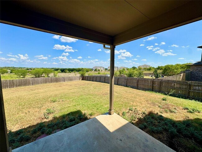 Building Photo - 372 Kingfisher Ln