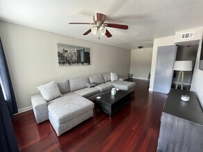 Building Photo - 2020 S Congress Ave