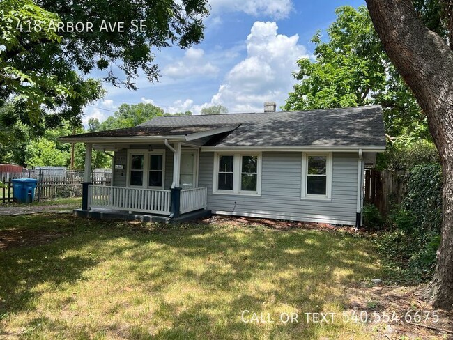 Primary Photo - 418 Arbor Ave SE