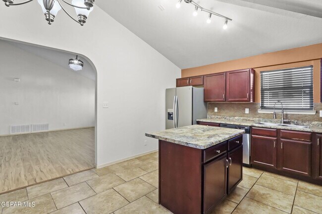 Building Photo - 14438 Miguel Terrazas Dr