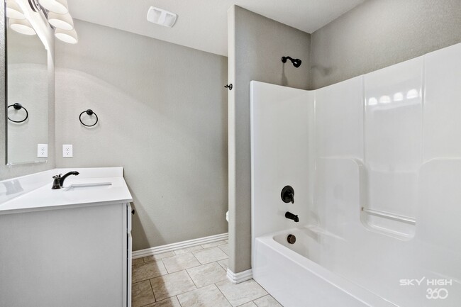 Building Photo - 3820 Williams Cove