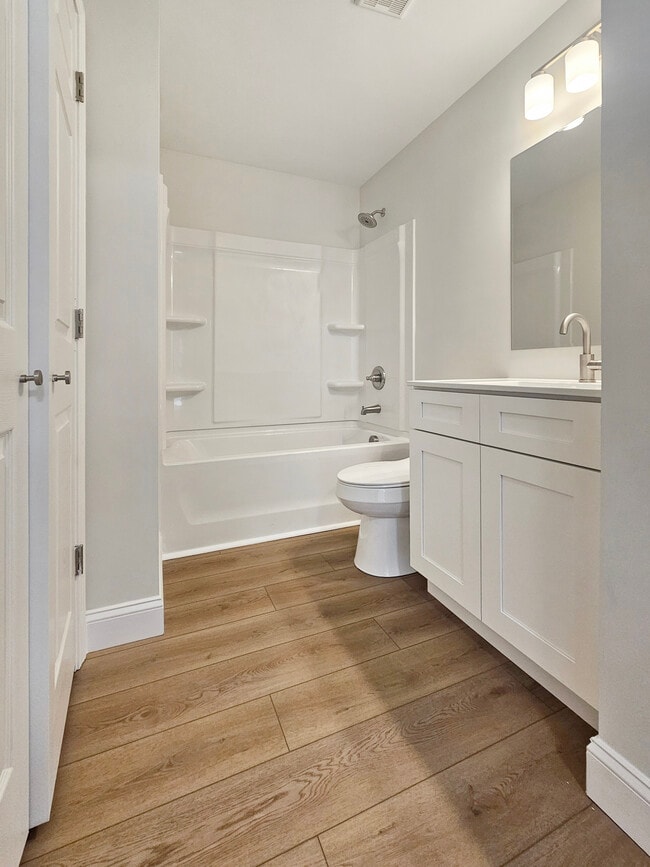 Building Photo - 7 Paris Creek Ct