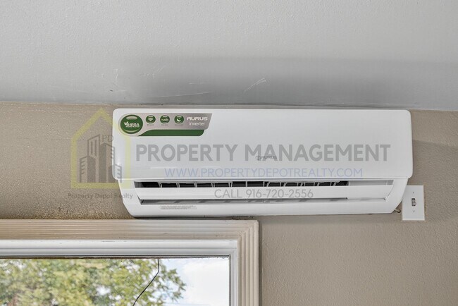 Building Photo - Charming 3-Bedroom Home for Rent – With Large Yard!!