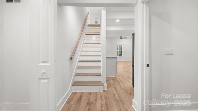 Building Photo - 55 Reed St NE