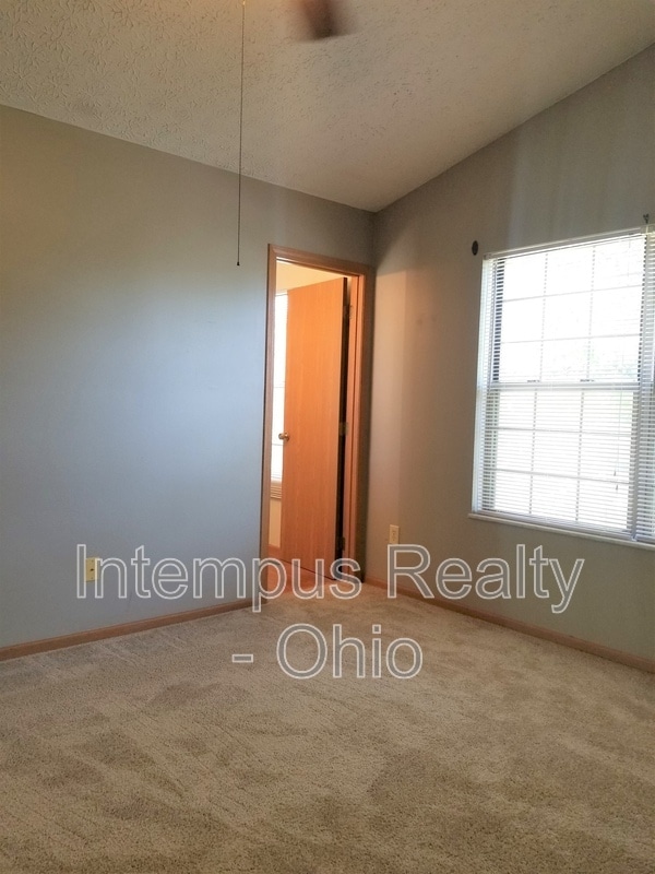 Building Photo - 5903 Brookmont Dr