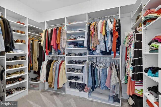 Building Photo - 3248 Royal Fern Pl