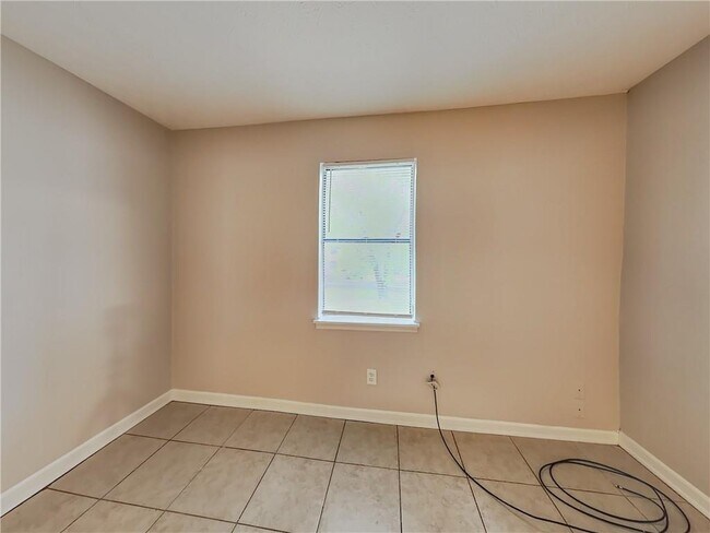 Building Photo - 1289 Knoll Ct NW