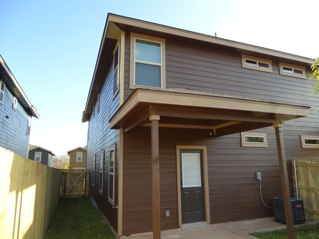 Building Photo - 6623 Mia Way
